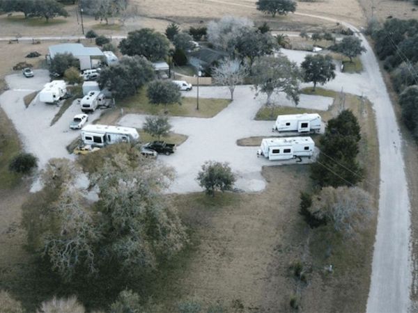 2165 County Rd 457, La Ward, TX 77957