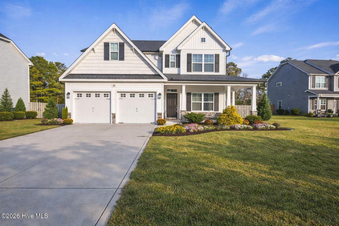 129 Evergreen Forest Drive, Sneads Ferry, NC 28460 Main Photo