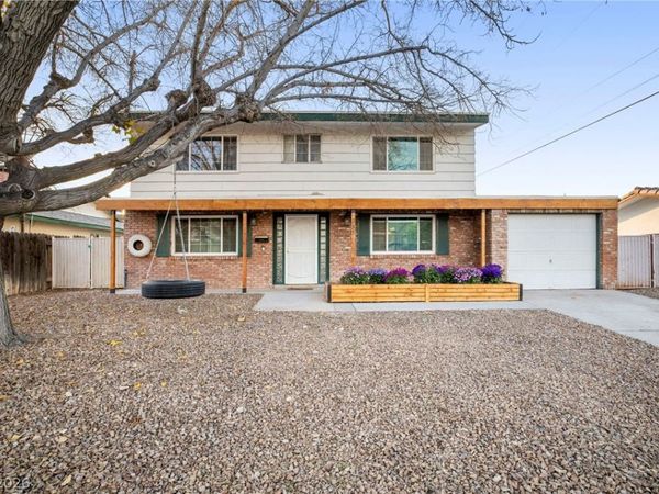 233 Kipling Street , Las Vegas, NV 89107