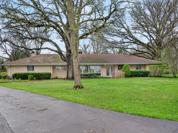 3273 Merrimac Lane, Long Grove, IL 60047