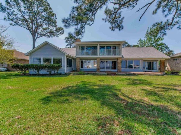 5202 Pale Moon Dr, Pensacola, FL 32507