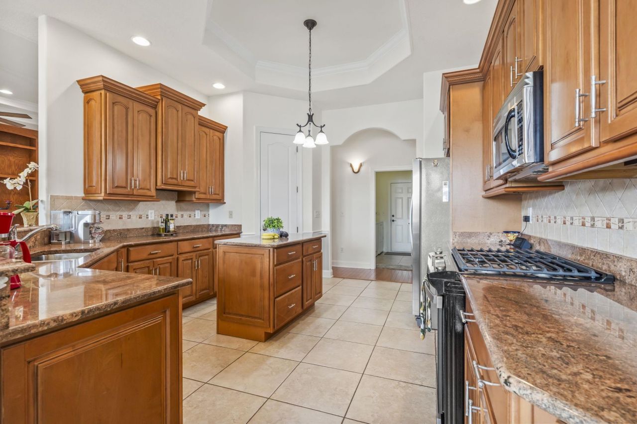 611 Oxbow Dr. Photo 9