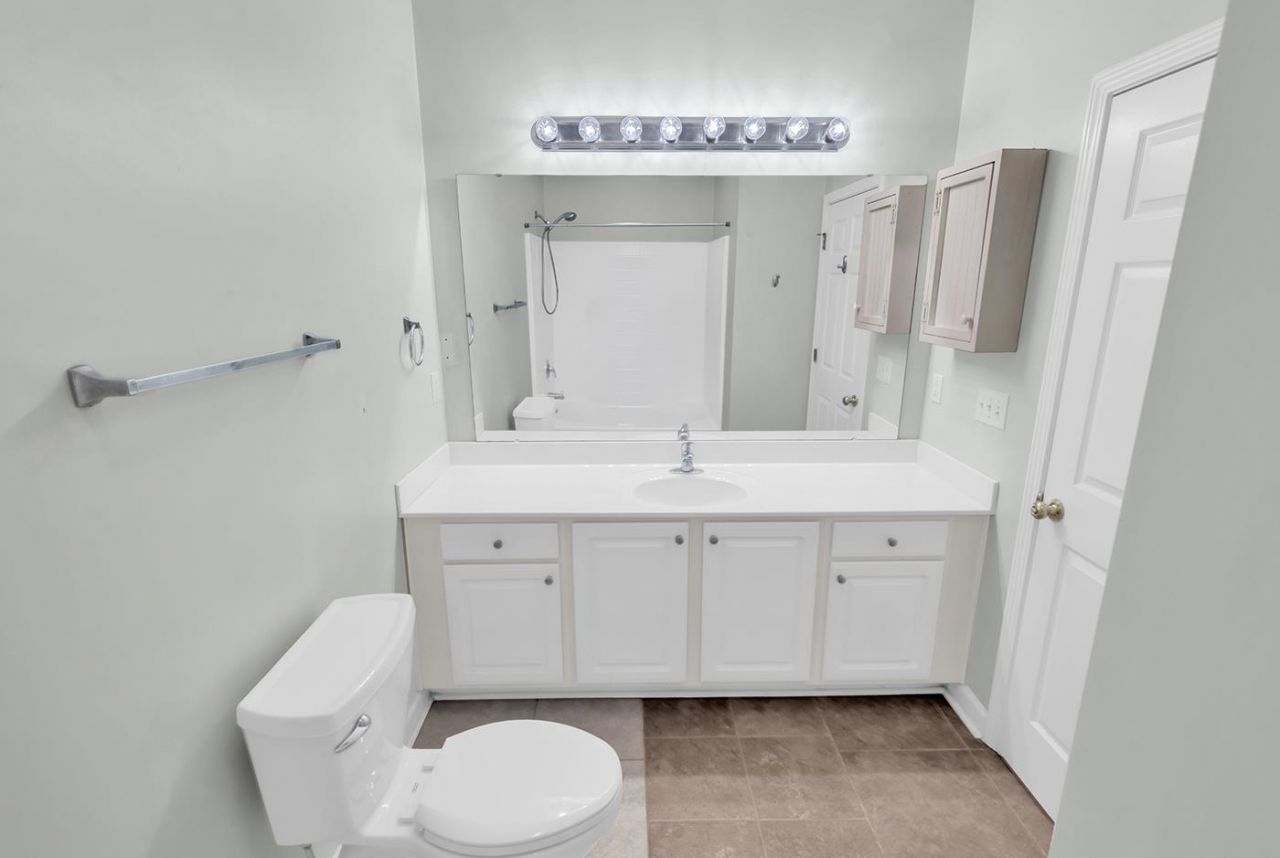 125 Ashley Park Dr. Photo 16