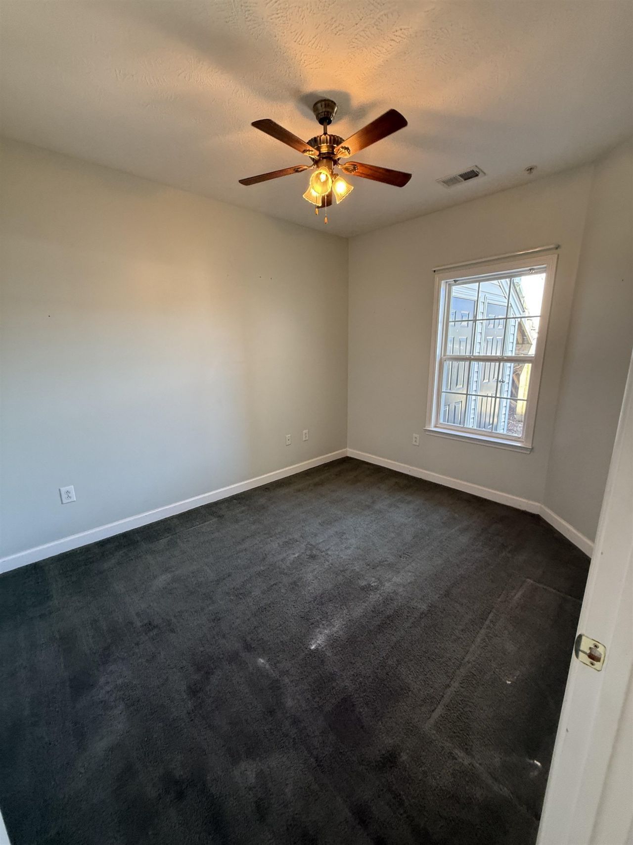 125 Ashley Park Dr. Photo 8
