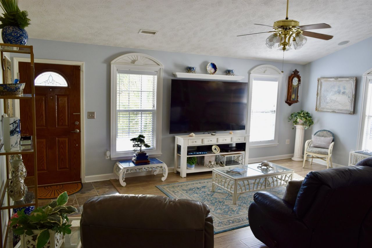 3554 Jordanville Rd. Photo 4