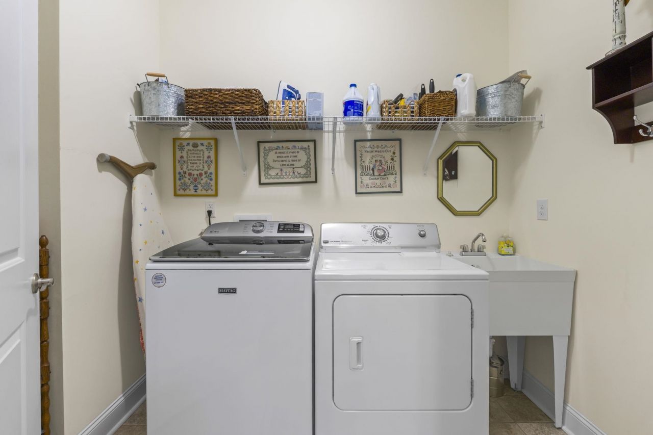 6415 Chadderton Circle Photo 31