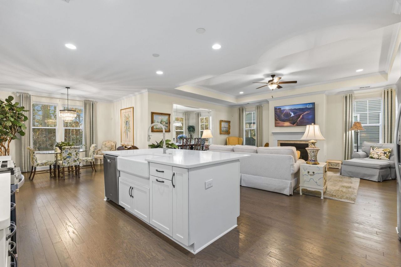 6415 Chadderton Circle Photo 33