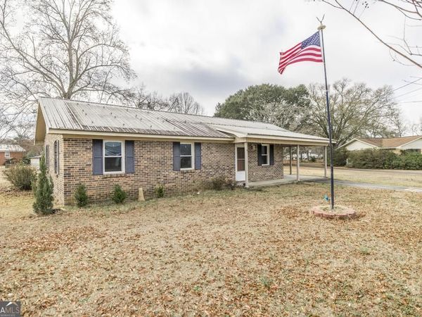 132 McVay Drive, Cochran, GA 31014