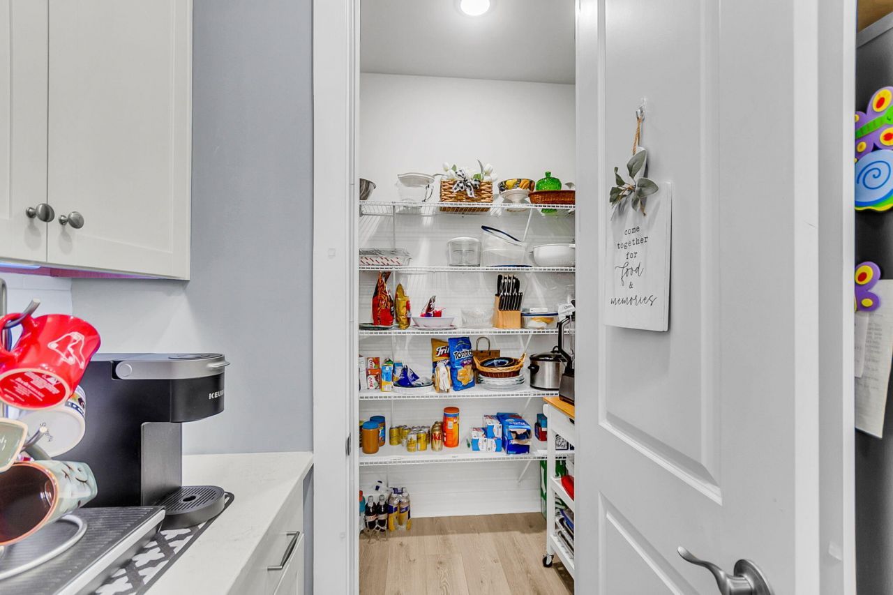 133 Leeward Landing Photo 13