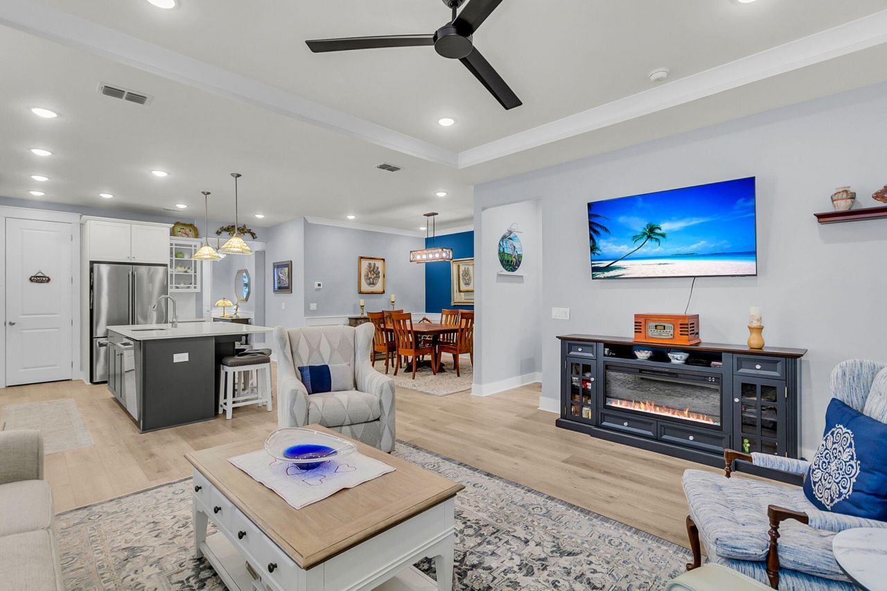 133 Leeward Landing Photo 18