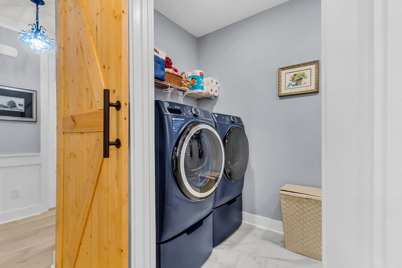 133 Leeward Landing Photo 40