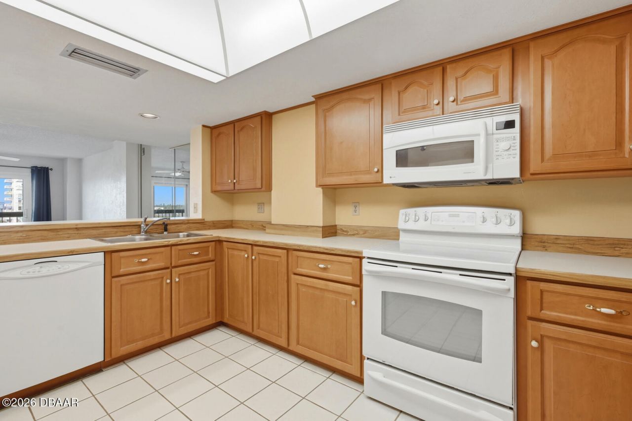 1513 Ocean Shore Boulevard, Unit 4E, Ormond Beach, FL 32176 Photo