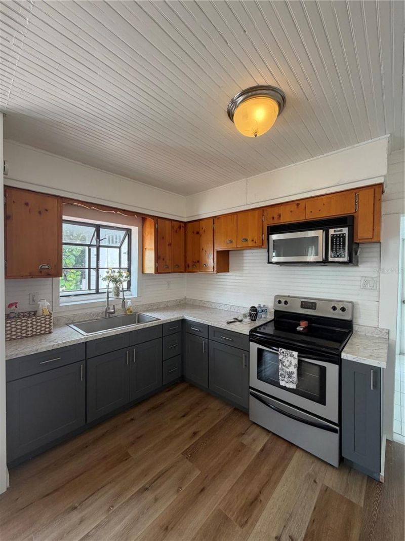 4416 123rd St Court W, Cortez, FL 34215 Photo