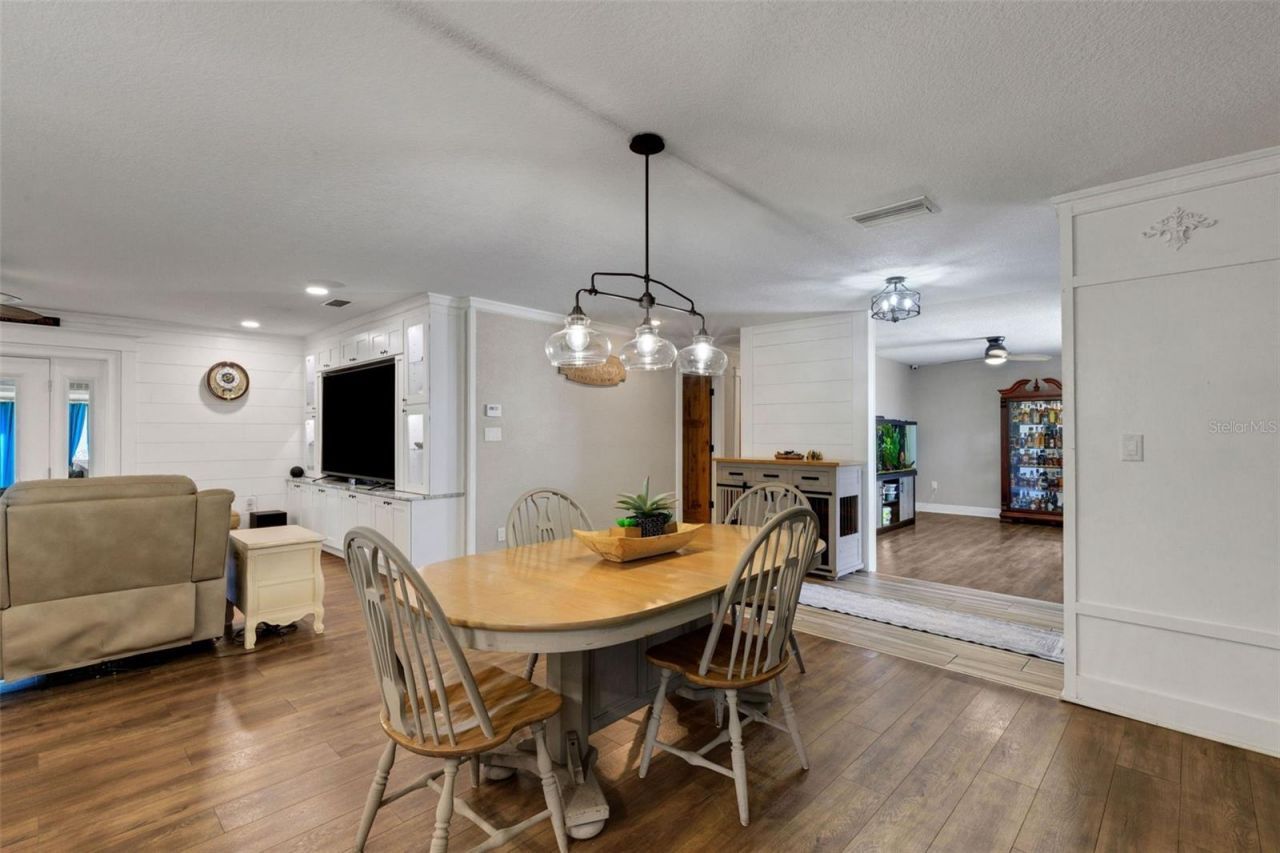 1319 Edgewater Beach Drive, Lakeland, FL 33805 Photo