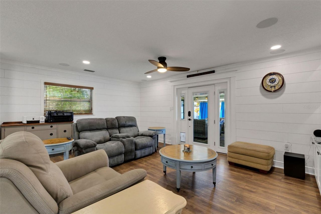 1319 Edgewater Beach Drive, Lakeland, FL 33805 Photo