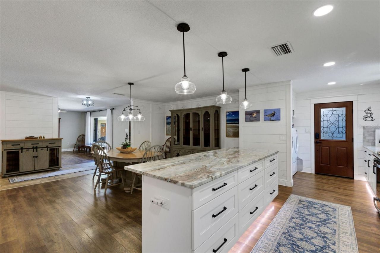 1319 Edgewater Beach Drive, Lakeland, FL 33805 Photo