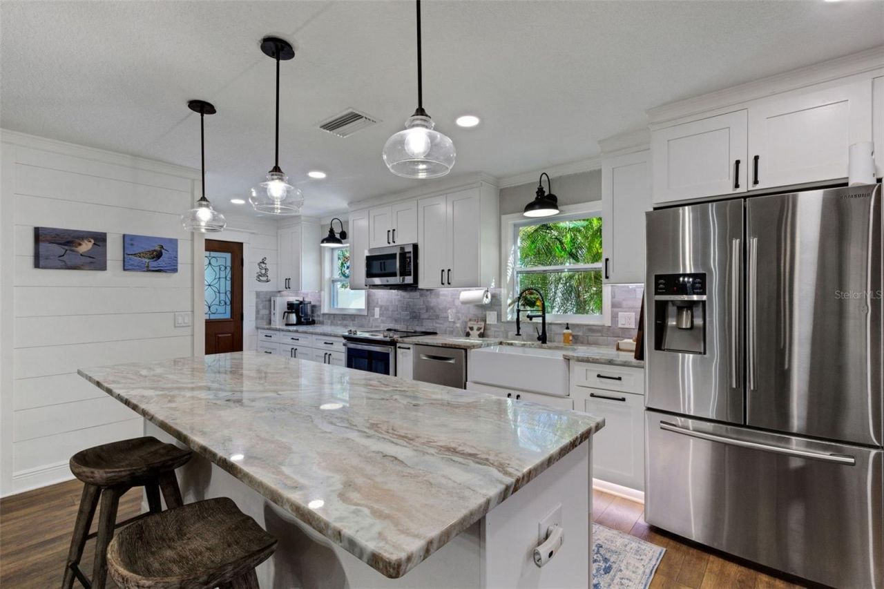 1319 Edgewater Beach Drive, Lakeland, FL 33805 Photo