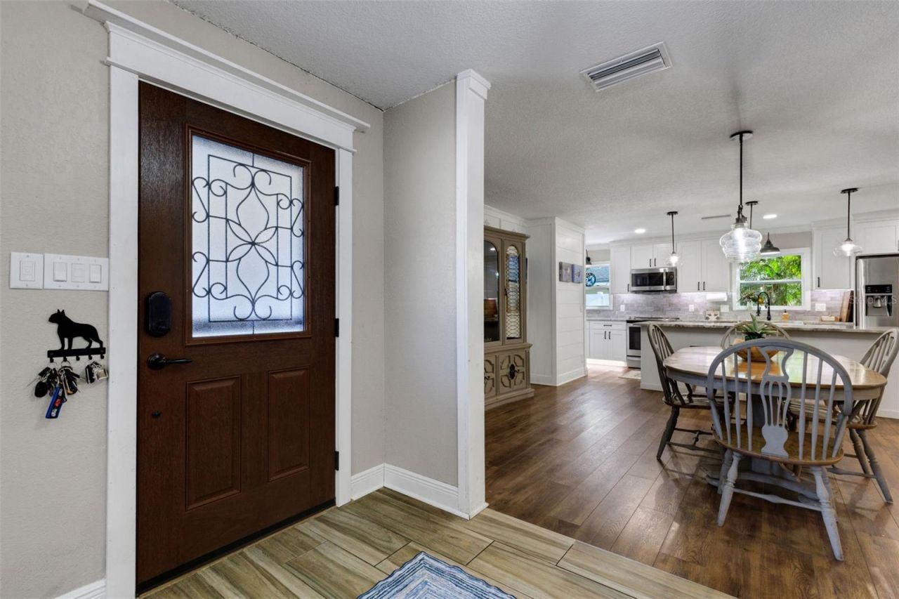 1319 Edgewater Beach Drive, Lakeland, FL 33805 Photo