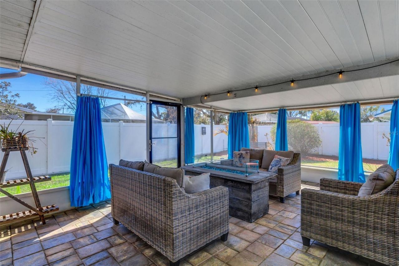 1319 Edgewater Beach Drive, Lakeland, FL 33805 Photo