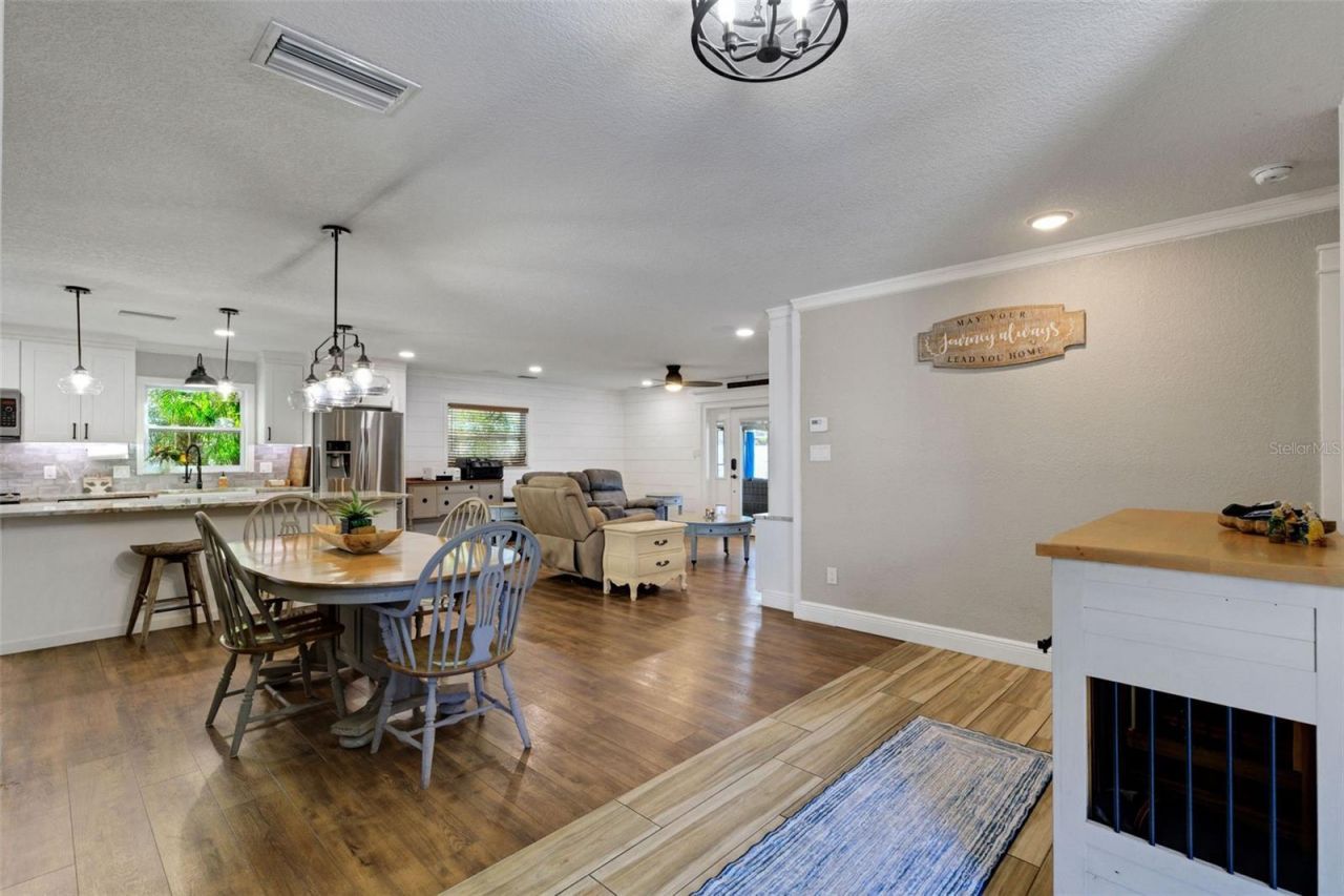 1319 Edgewater Beach Drive, Lakeland, FL 33805 Photo