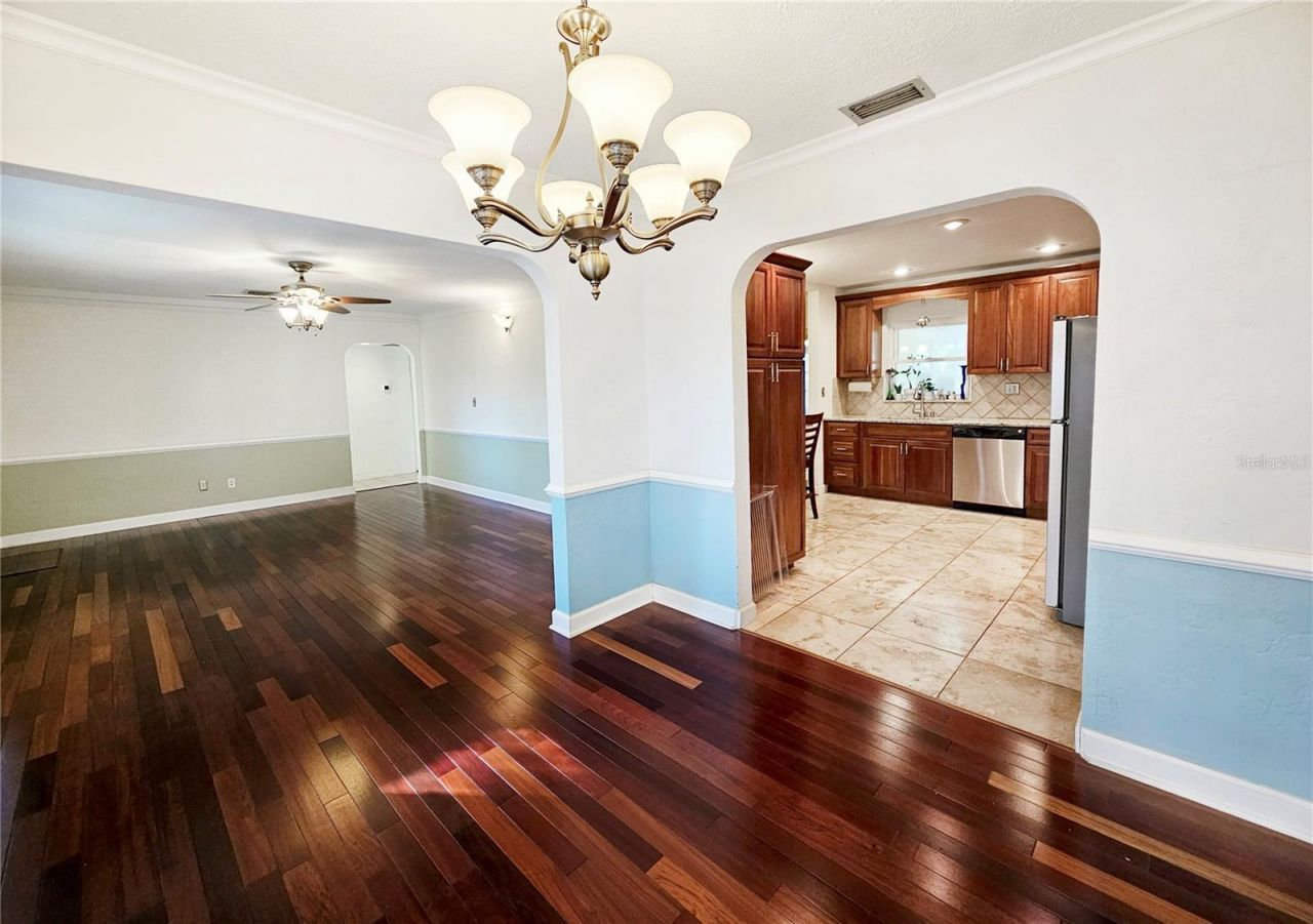 655 42nd Avenue N, Saint Petersburg, FL 33703 Photo