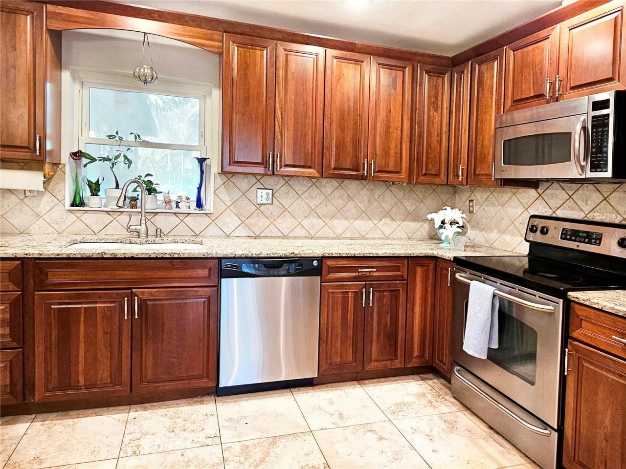 655 42nd Avenue N, Saint Petersburg, FL 33703 Photo