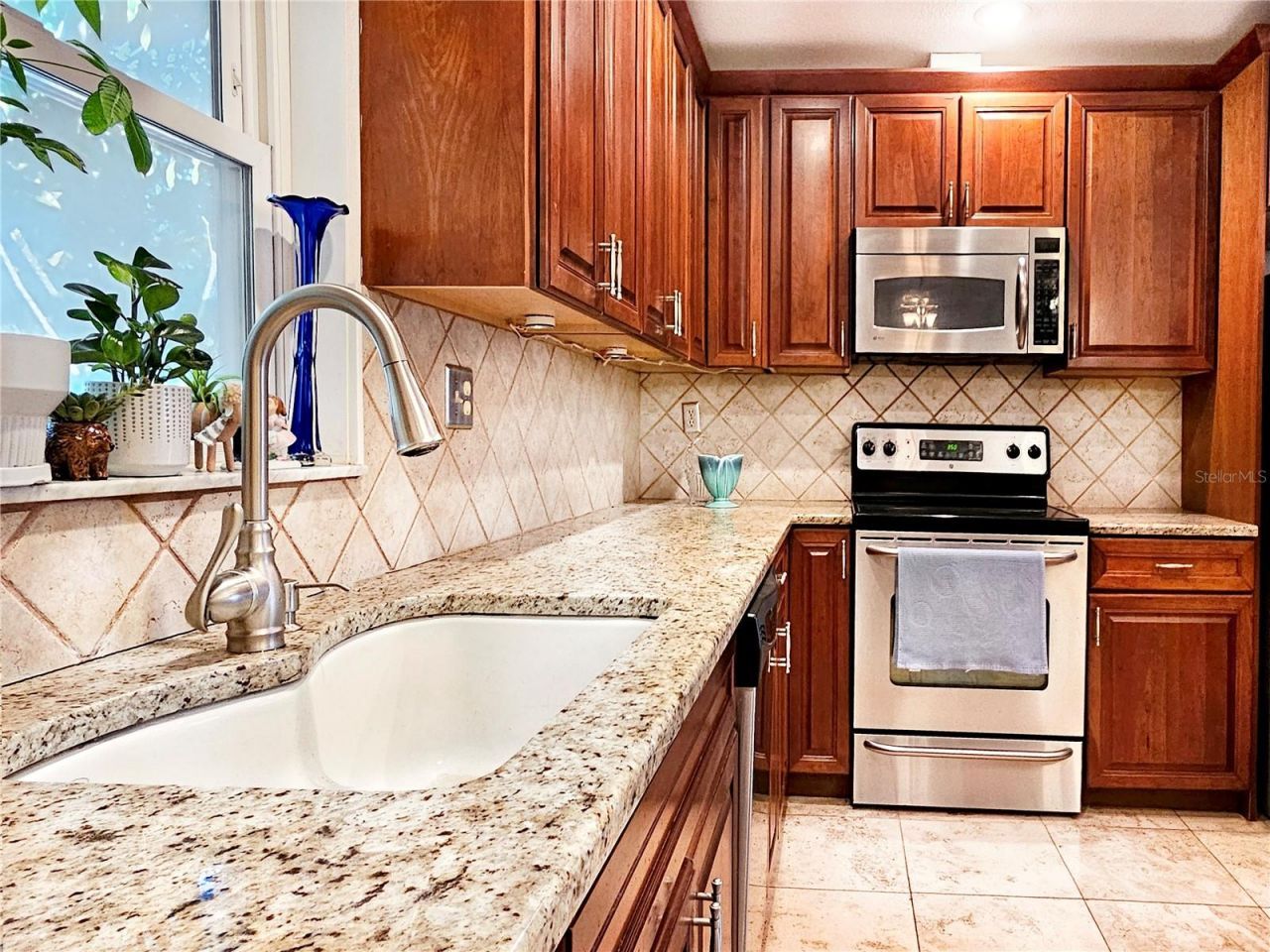 655 42nd Avenue N, Saint Petersburg, FL 33703 Photo