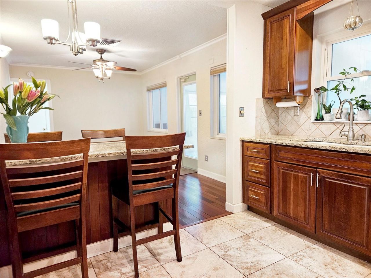 655 42nd Avenue N, Saint Petersburg, FL 33703 Photo