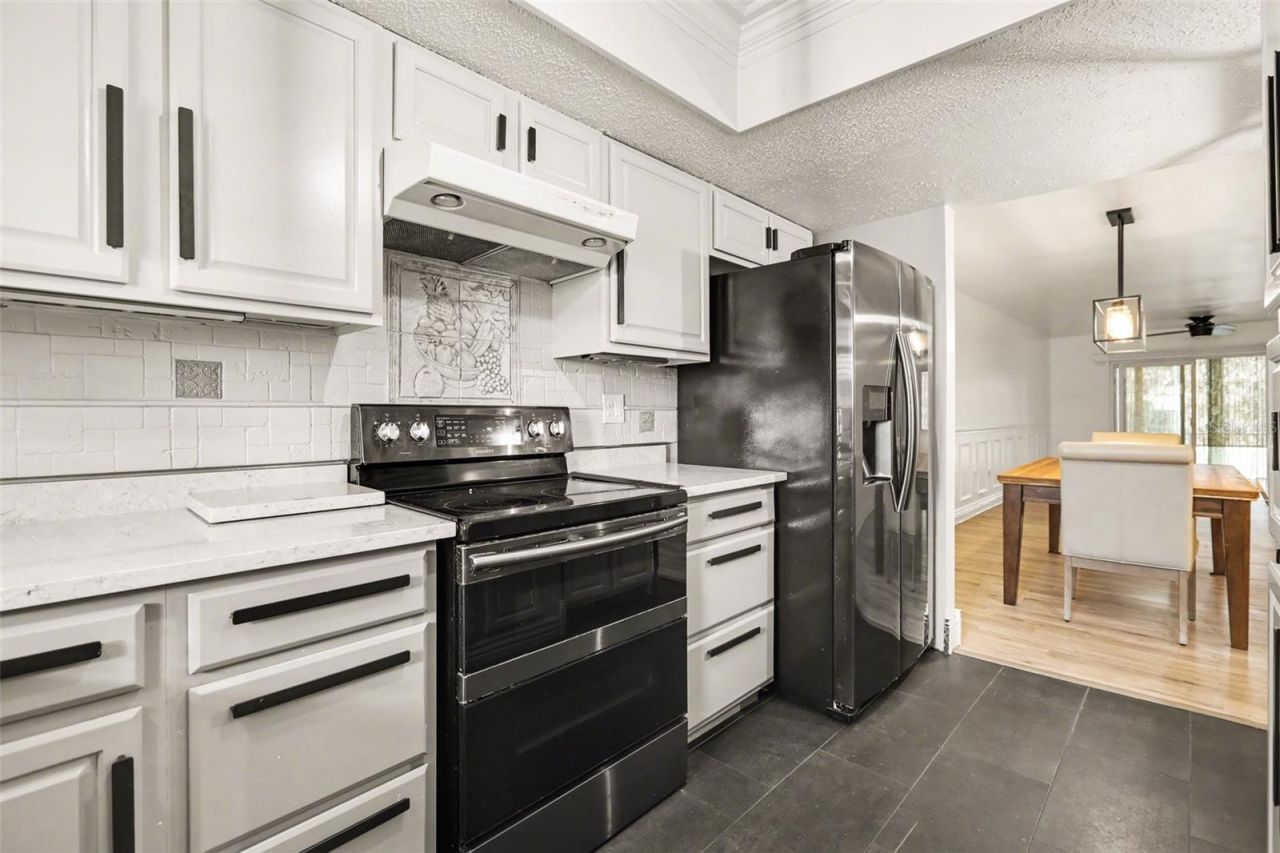 4157 Heron Way, Unit 302, Bradenton, FL 34205 Photo