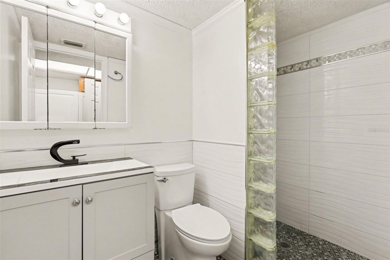 4157 Heron Way, Unit 302, Bradenton, FL 34205 Photo