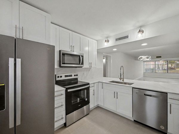 3501 Village Blvd Boulevard, Unit Apt 104, West Palm Beach, FL 33409