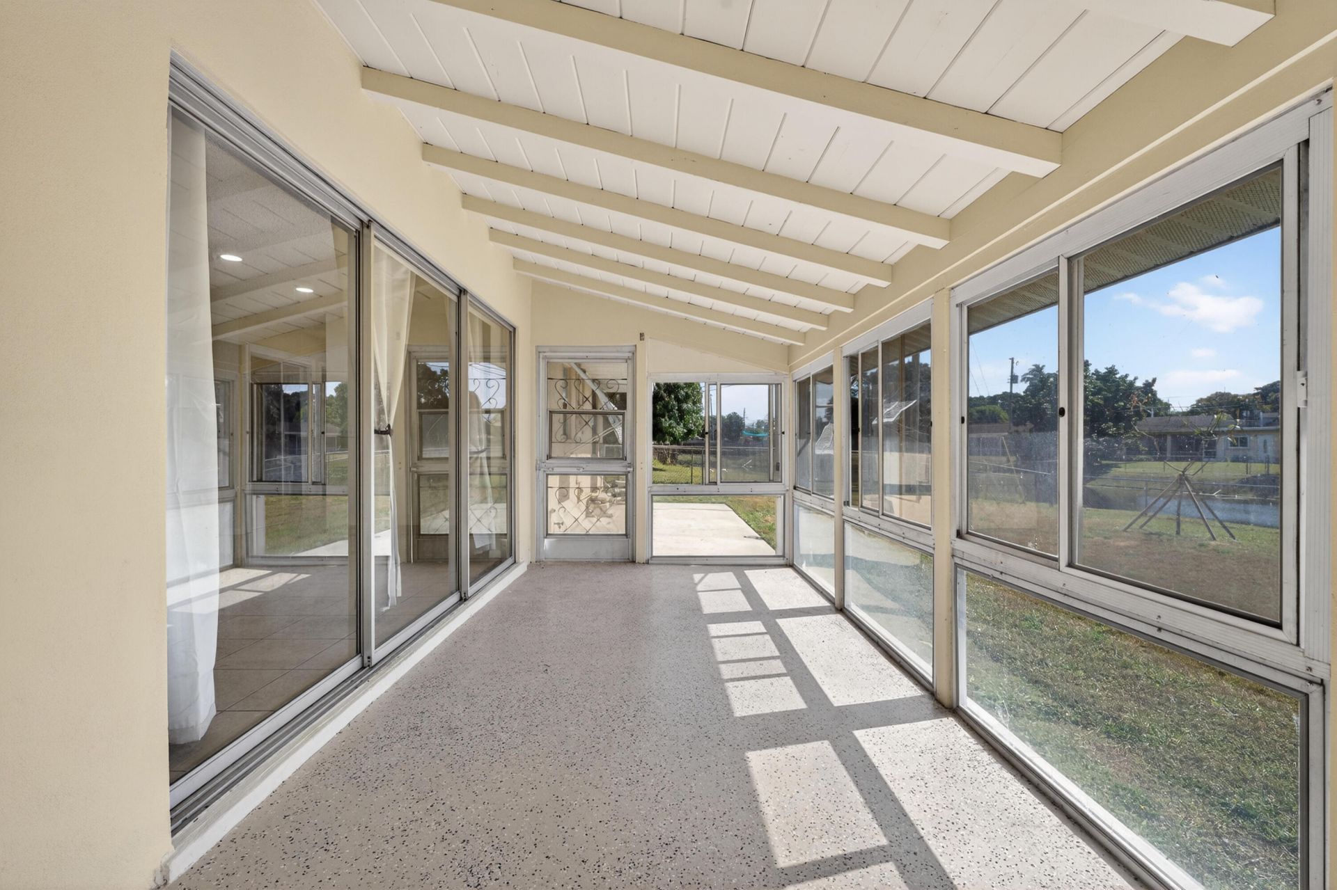 1422 42nd Street, West Palm Beach, FL 33407 Photo