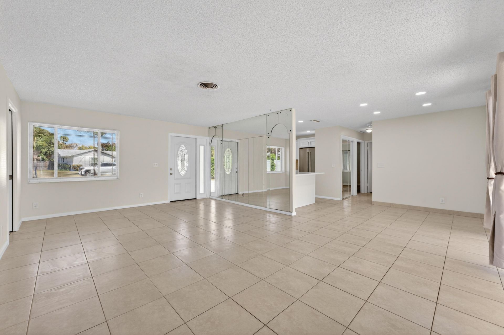 1422 42nd Street, West Palm Beach, FL 33407 Photo