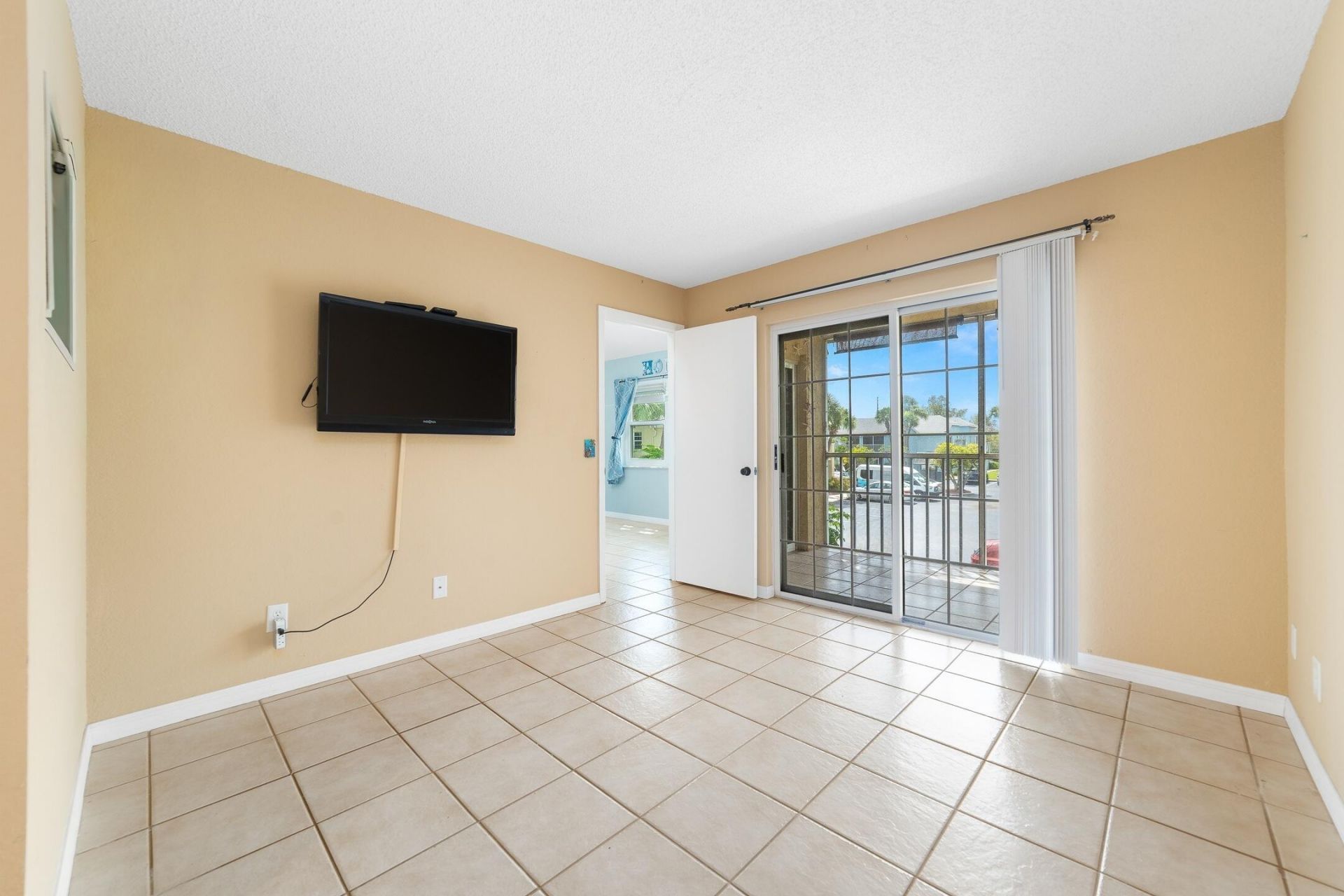 1627 SE Green Acres Circle, Unit Z203, Port Saint Lucie, FL 34952 Photo