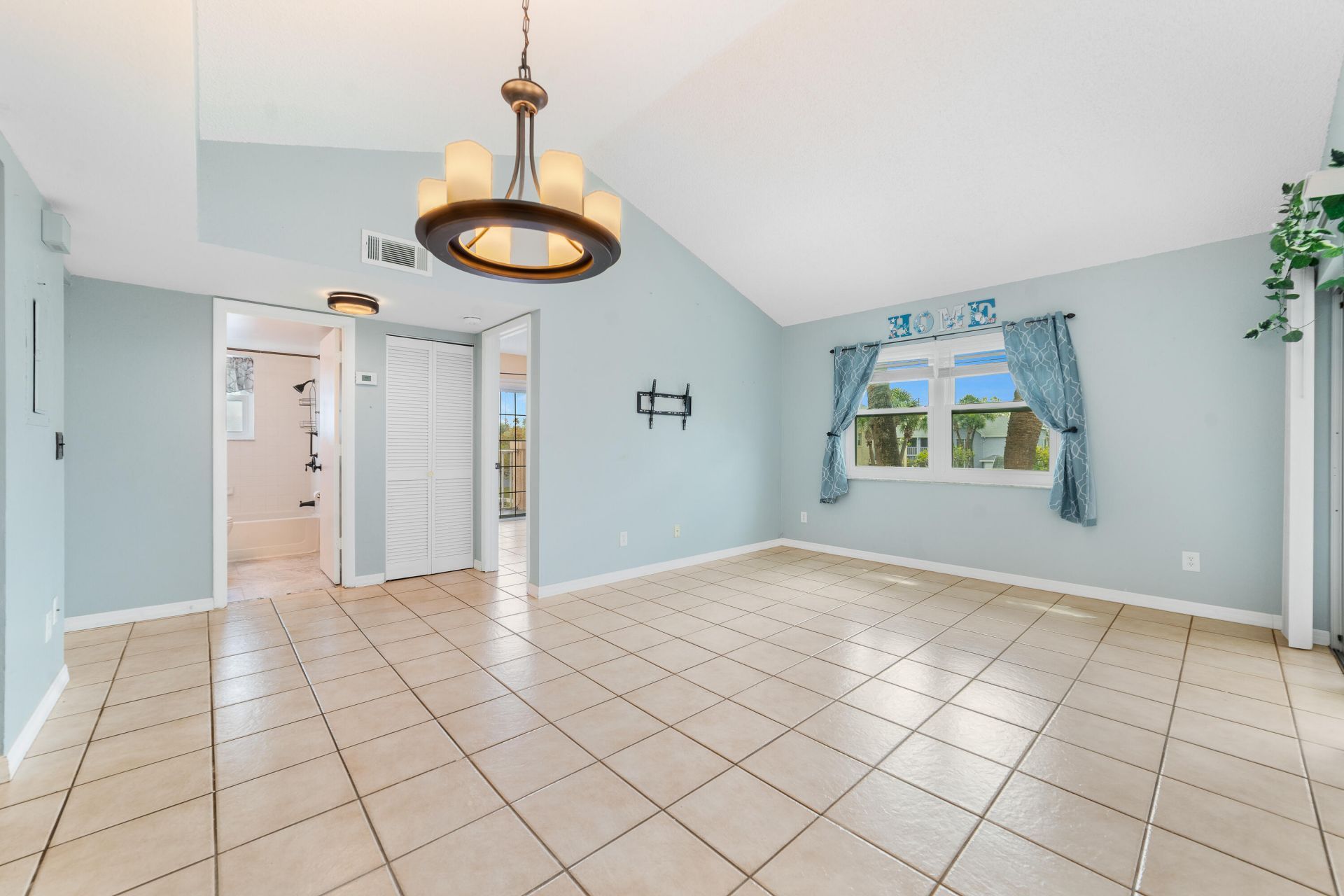 1627 SE Green Acres Circle, Unit Z203, Port Saint Lucie, FL 34952 Photo