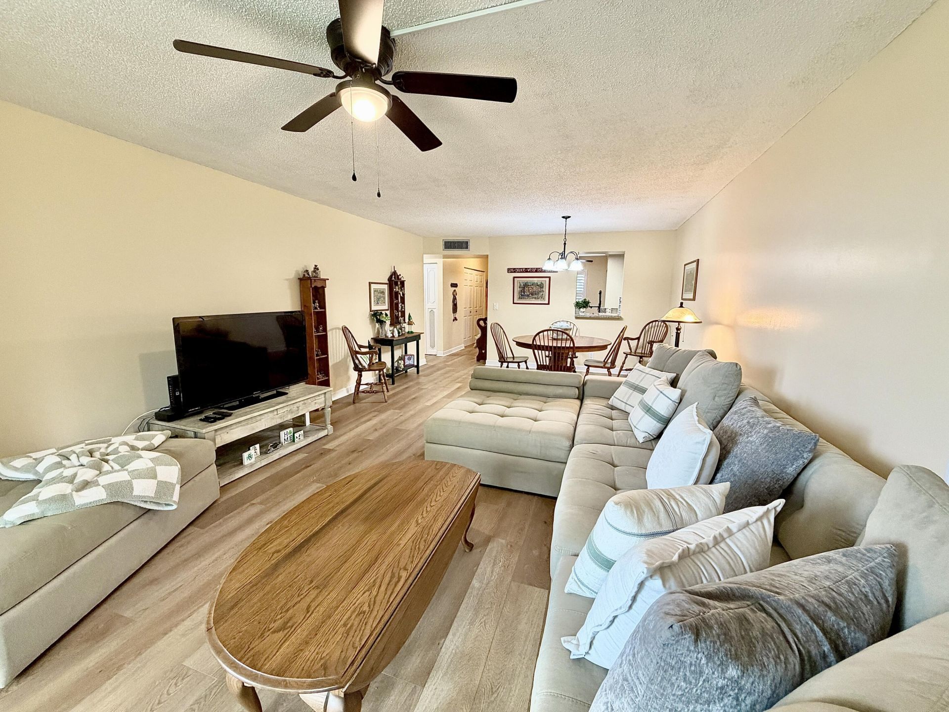 7320 Lake Cir Drive, Unit 204, Margate, FL 33063 Photo