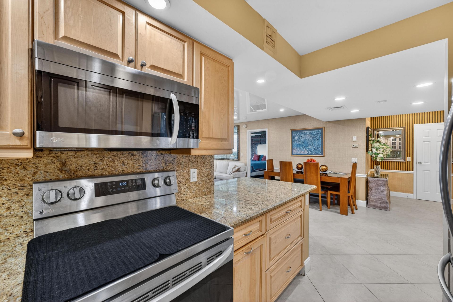 336 Golfview Road, Unit 704, North Palm Beach, FL 33408 Photo