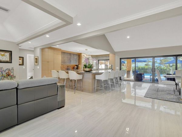 513 N Country Club Drive, Atlantis, FL 33462