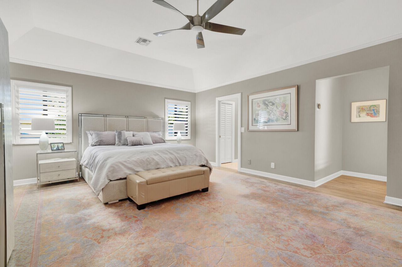 513 N Country Club Drive, Atlantis, FL 33462 Photo