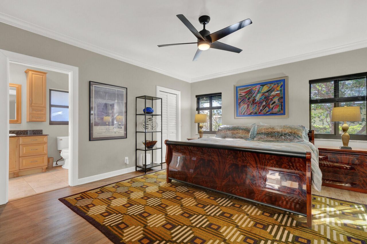 513 N Country Club Drive, Atlantis, FL 33462 Photo