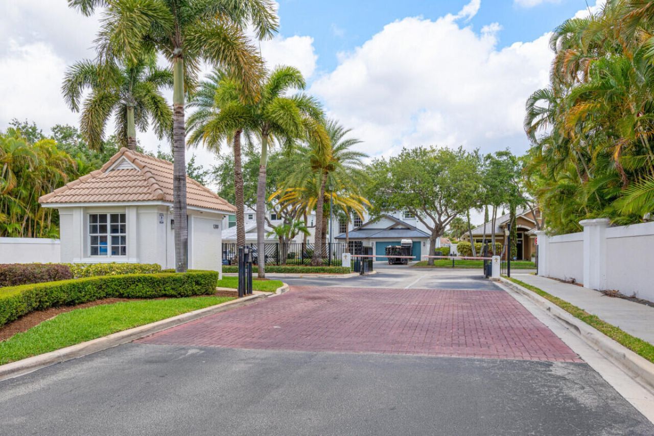 1123 Canoe Point, Delray Beach, FL 33444 Photo