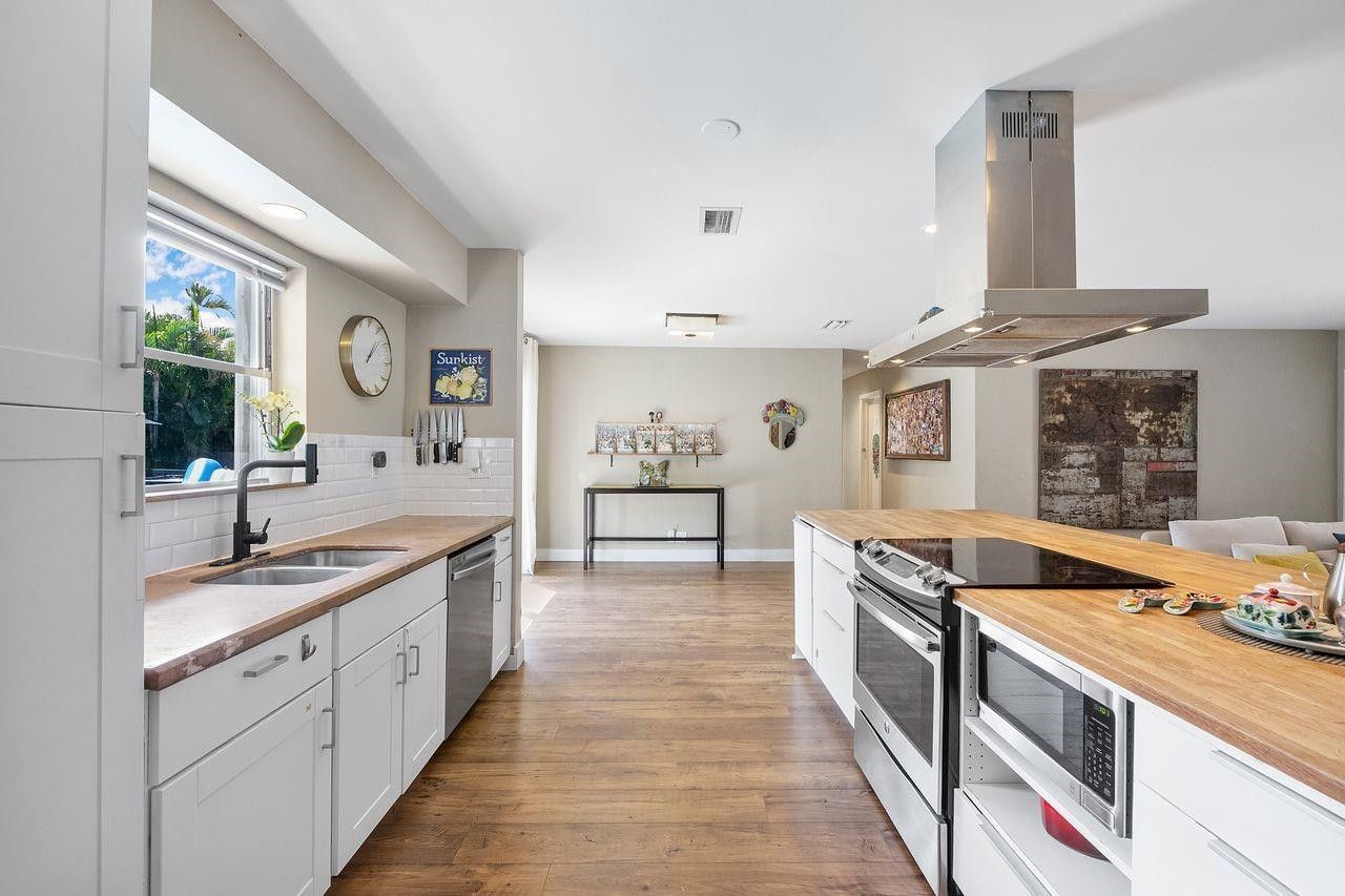 1530 NE 53rd Street, Fort Lauderdale, FL 33334 Photo