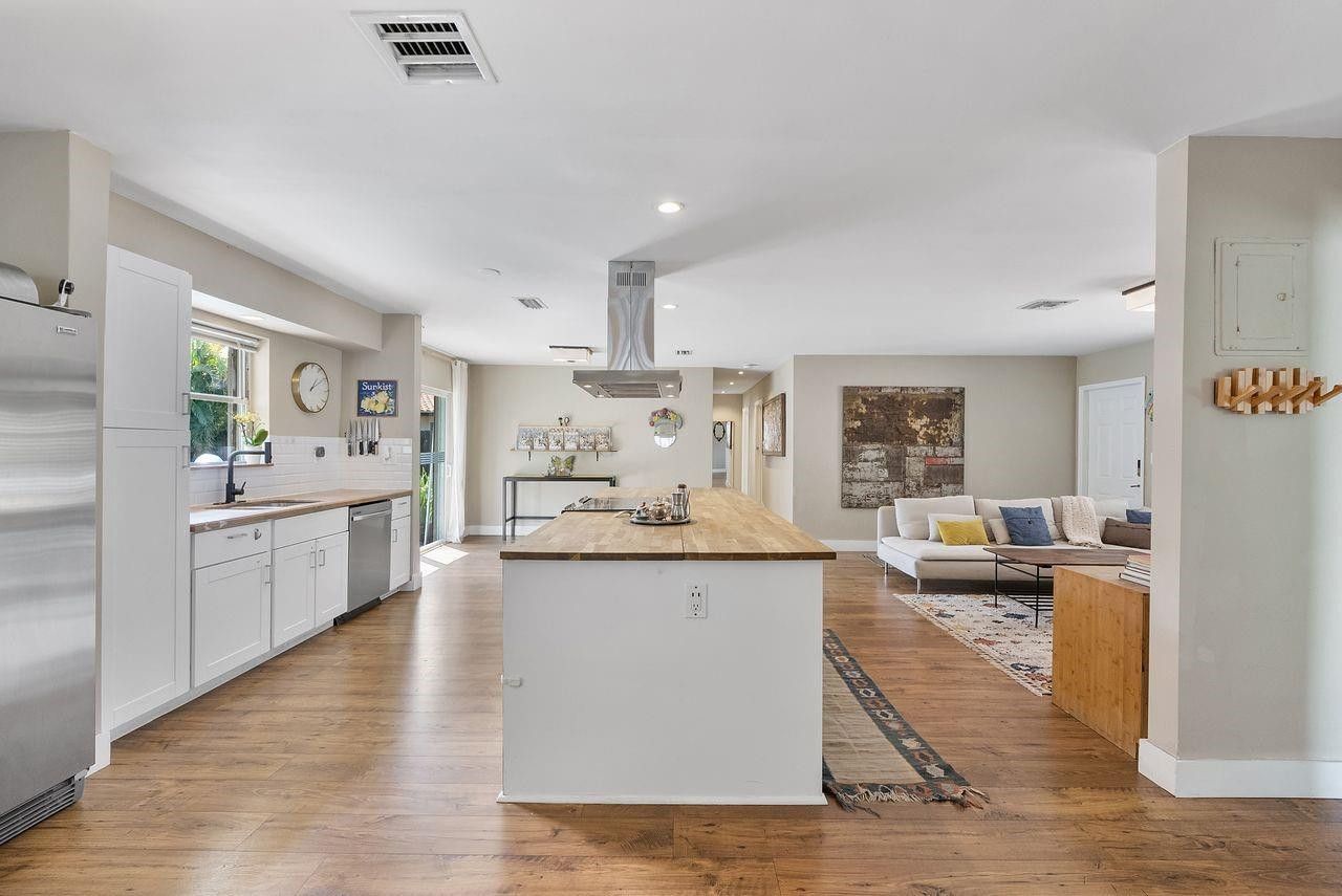 1530 NE 53rd Street, Fort Lauderdale, FL 33334 Photo