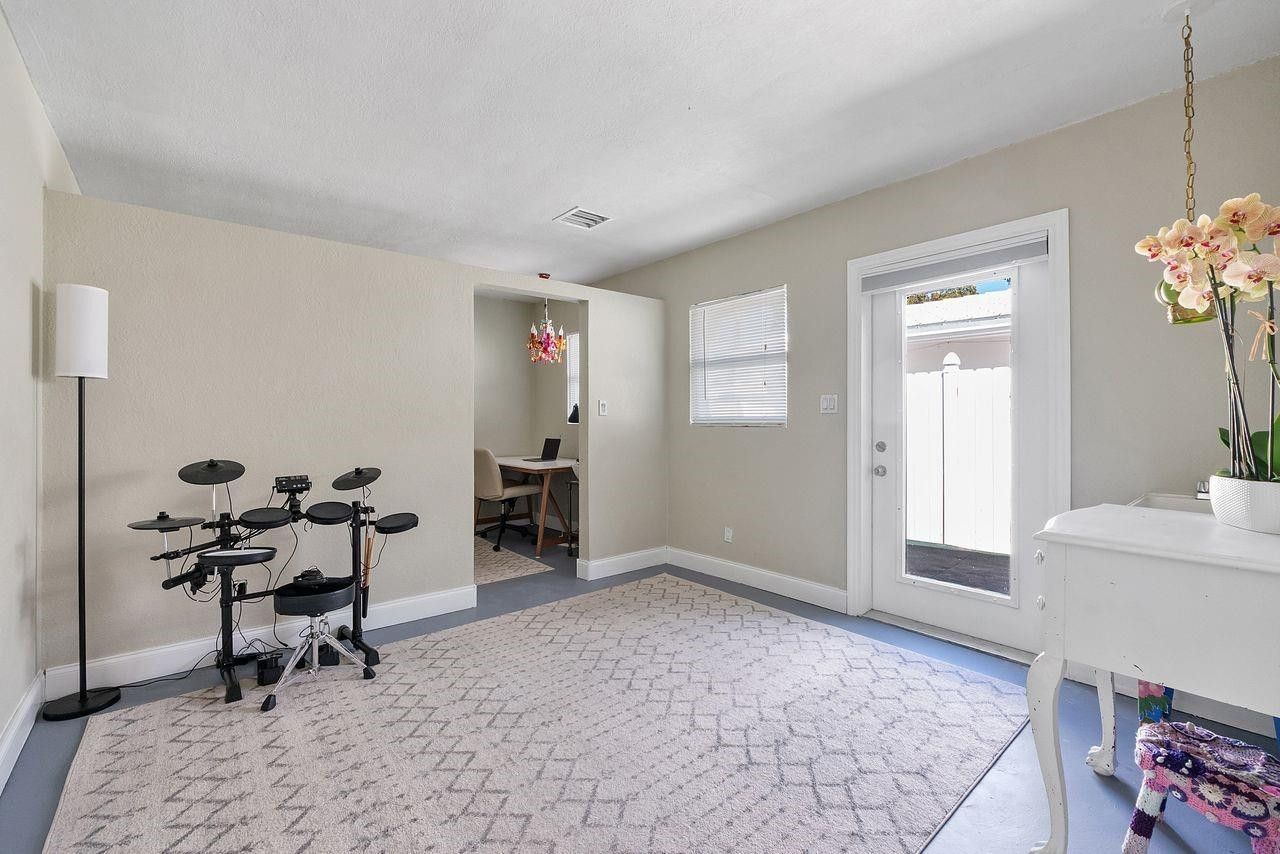 1530 NE 53rd Street, Fort Lauderdale, FL 33334 Photo