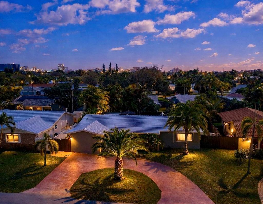 1530 NE 53rd Street, Fort Lauderdale, FL 33334 Photo