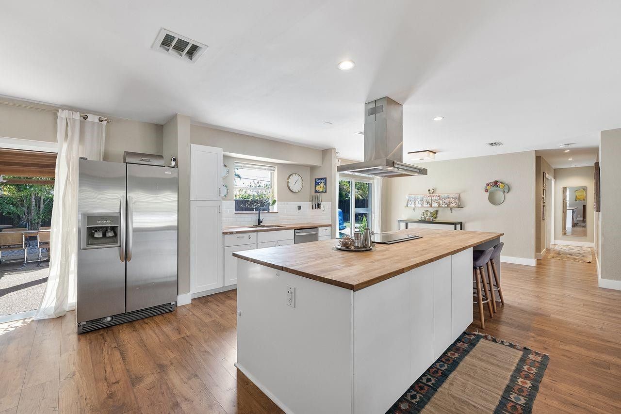 1530 NE 53rd Street, Fort Lauderdale, FL 33334 Photo