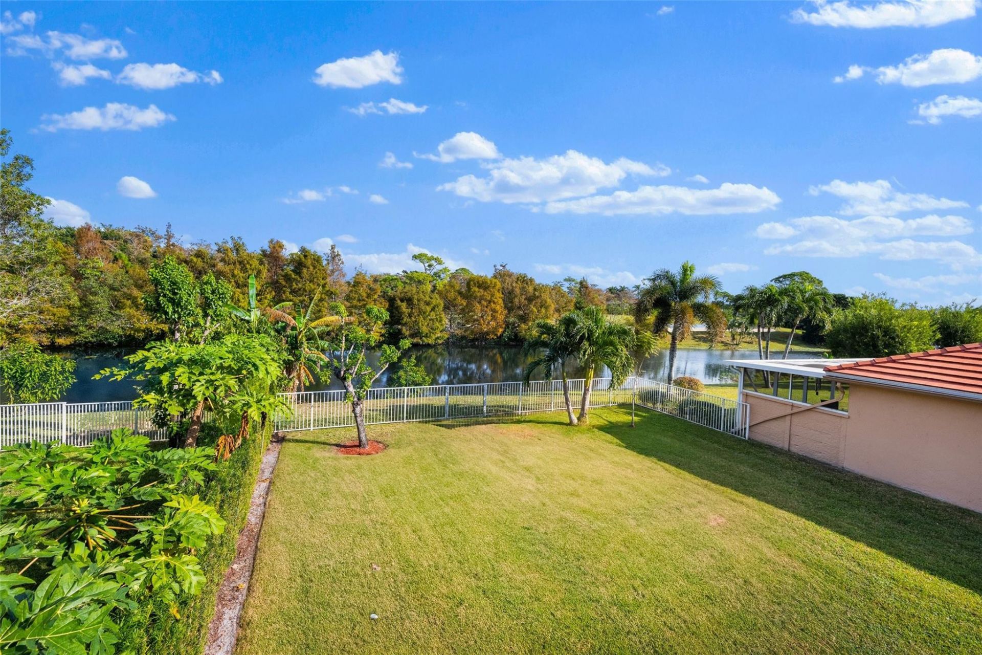 1628 S Club Dr, Wellington, FL 33414 Photo