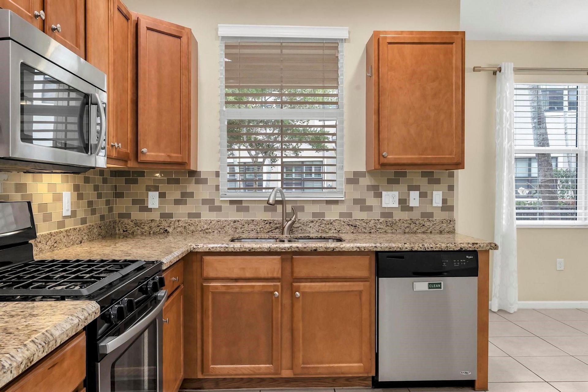 3330 NW 124th Way, Unit 3330, Sunrise, FL 33323 Photo