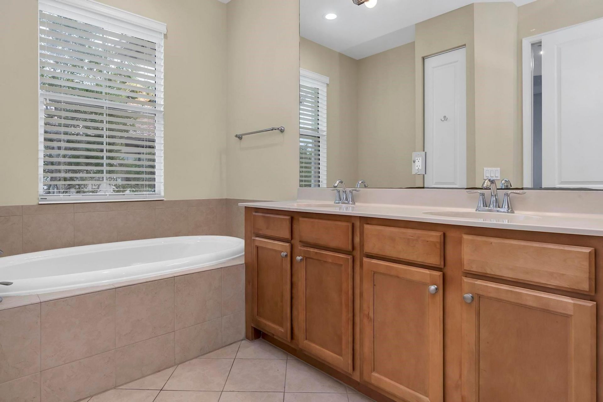 3330 NW 124th Way, Unit 3330, Sunrise, FL 33323 Photo