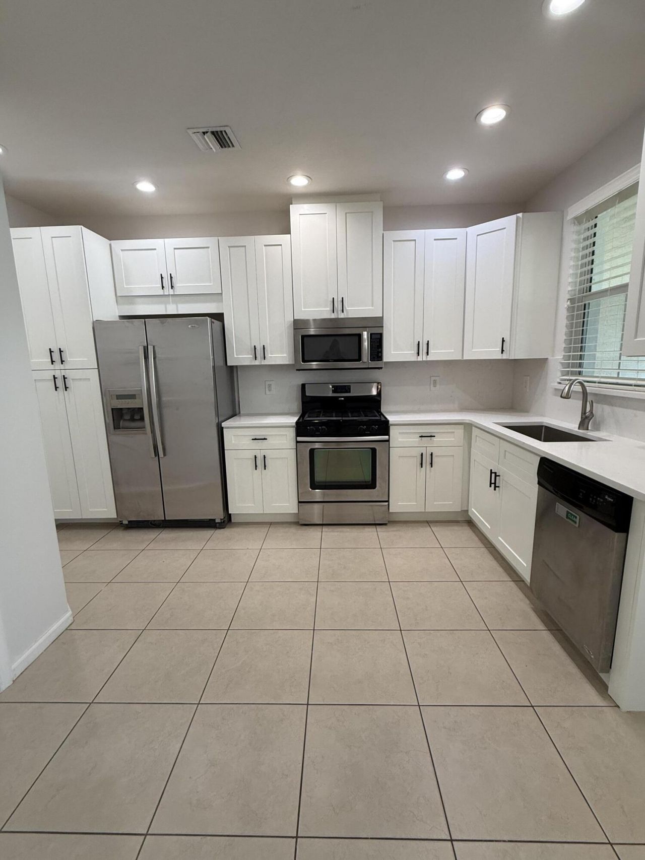 3330 NW 124th Way, Unit 3330, Sunrise, FL 33323 Photo